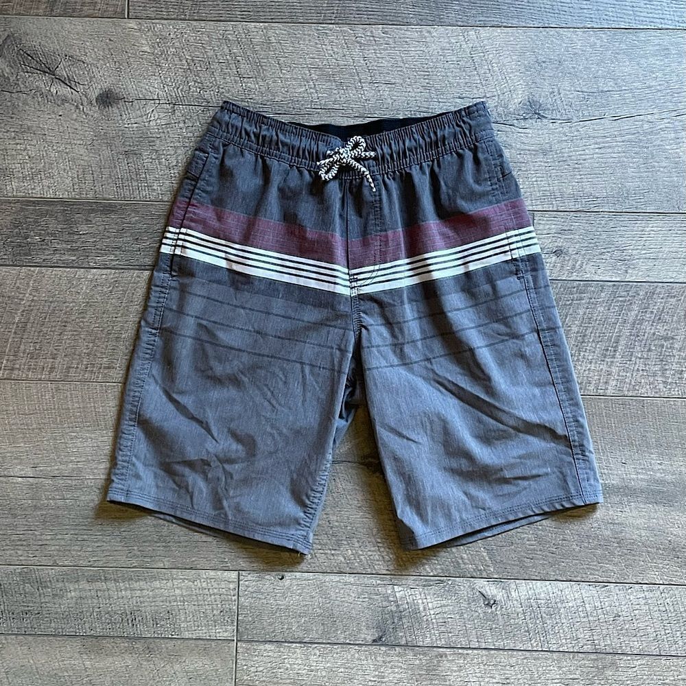 Youth, Hang-Ten, Adjustable, Lined, Grey, Swim Shorts. Size Medium (8-10).